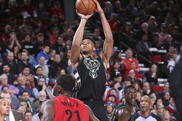 艾頓言論嘲諷引（yǐn）卡佩拉不滿！吧友們 艾頓VS卡佩拉你會選誰？