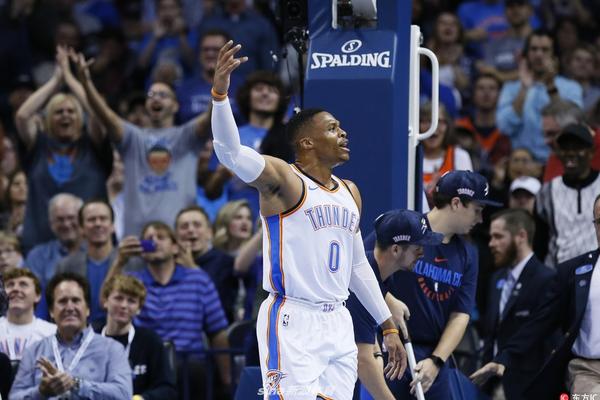 世預賽中國男籃被全麵壓製，楊鳴點評一針見血，揭開球隊三大問題