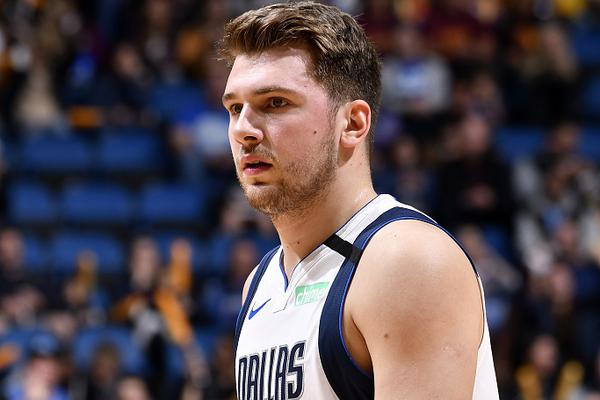 名嘴：都說詹姆（mǔ）斯（sī）應該離開湖（hú）人 沒有他（tā）僅（jǐn）靠（kào）東&裏更不可能爭冠