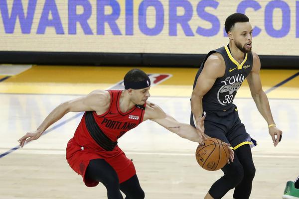 身價25萬！英媒：利物浦領先18歲中場馬內爭奪，狼隊要價5000萬鎊（bàng）