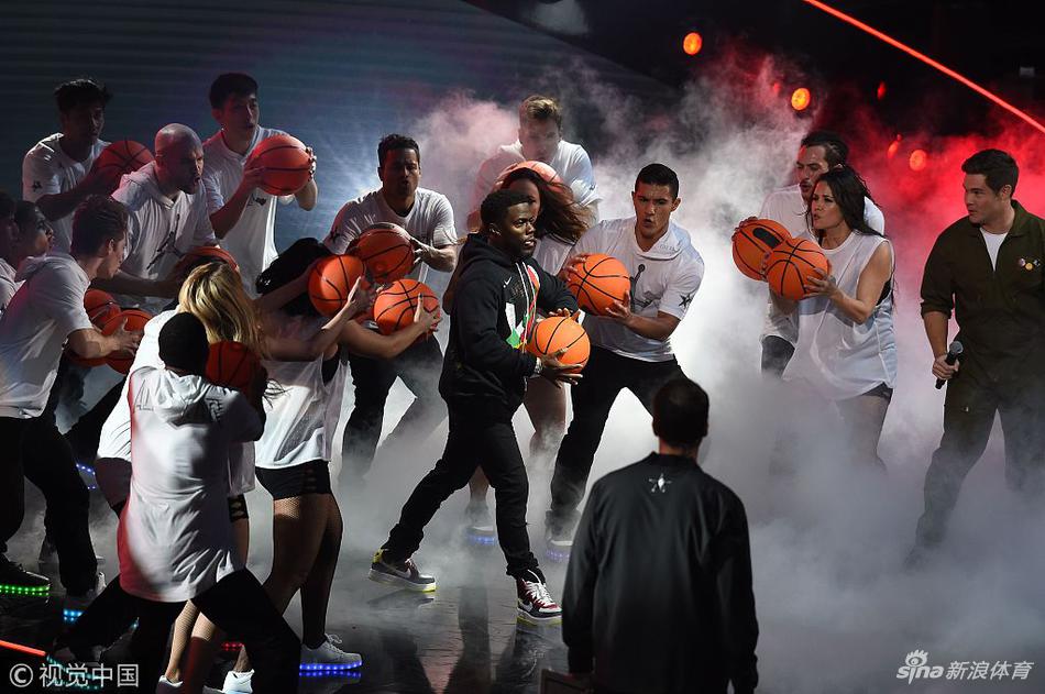 馬祖拉談武切維奇：隨著他狀態越來越好 妖精视频APP下载又解（jiě）鎖（suǒ）了一塊拚圖