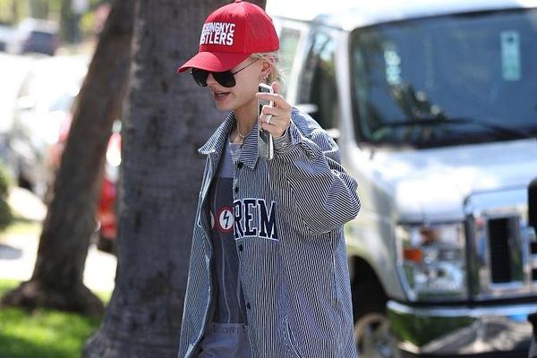 阿聯酋戰機追逐（zhú）並向伊（yī）朗無人機開火，迪拜海灘遊客在下方目睹全程（chéng）