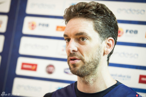 新四軍三師挺進東北，上級安排李天佑當副師長，黃（huáng）克誠：絕對（duì）不（bú）行