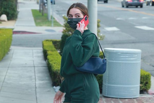 臉被打腫一個月前TA曝出紅軍有意維爾茨，評論區全是嘲諷