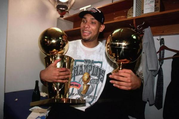 03月10日 NBA常規（guī）賽 掘金vs雷霆 全場錄（lù）像回放