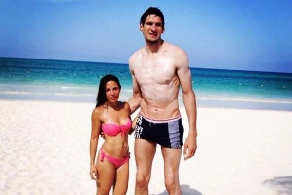 門（mén）德斯（sī）：亞馬爾是唯一能贏得金球的球員 他很快就會和巴薩續約