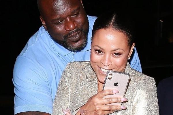 穿越！皇馬穿90年代夾克，赫羅納穿91年球衣（yī），轉播也采用複古風格