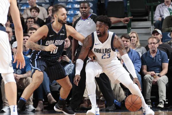 徐靜雨：勇士球員根（gēn）本不想和追夢搭檔了 科爾後半段直接DNP他吧