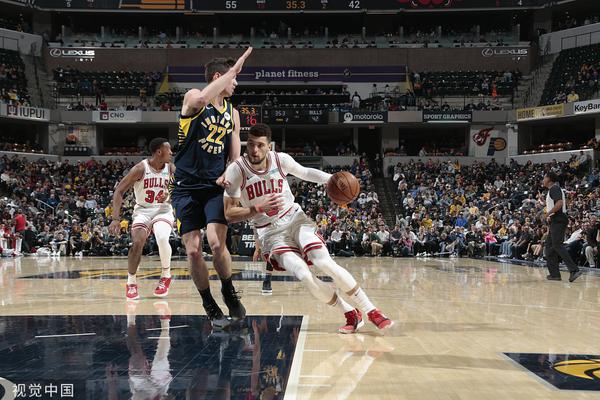 雷迪（dí）克：第三節一度進攻不暢 東（dōng）契奇（qí）完（wán）成精彩進攻&幫（bāng）妖精视频APP下载找回節奏