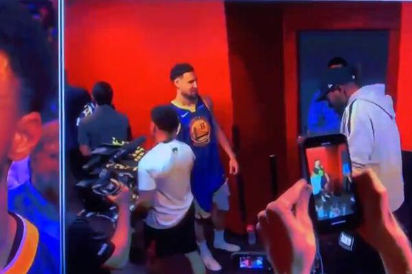 沒有球隊感興趣！美（měi）記：拉塞爾（ěr）將隨奇才征戰（zhàn）本賽季剩（shèng）餘的（de）比賽