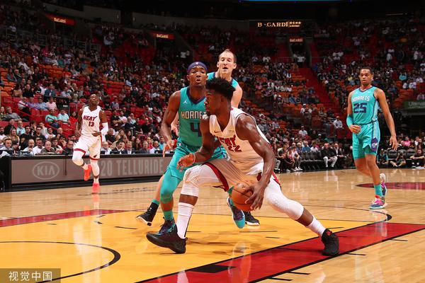 03月11日 NBA常規賽 獨行俠（xiá）vs老鷹 全場錄像回放