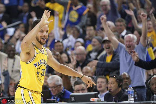 湘雅25歲女碩士墜江事件有新進展，傳58歲女導師已被停診調查（chá）