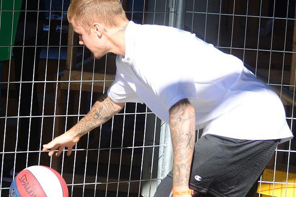 電影《真人快打2》官宣定檔5月（yuè）8日