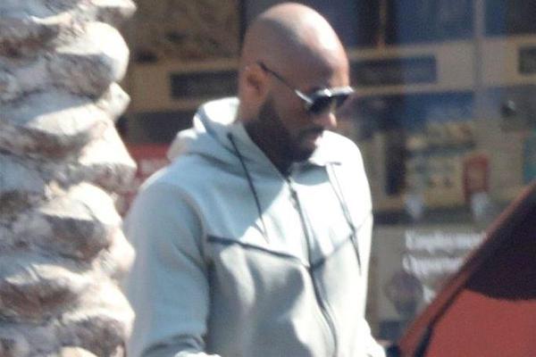 以無畏之姿（zī）繼續前（qián）行！祝上海男籃小將於泓翔22歲生日快樂！🎂