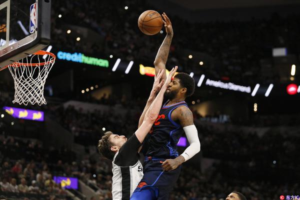 03月11日 歐冠1/8決賽 加拉塔薩雷vs利物浦 全場錄像回放（fàng）