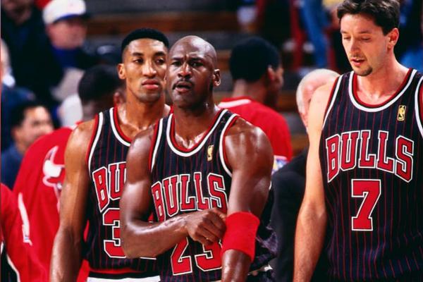 杜蘭特32分6板5助火箭險勝鵜鶘（hú），湯普森23分12板穆雷35分7板