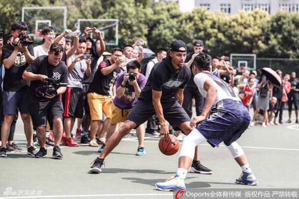 特朗普錄視頻喊話：C羅你（nǐ）是（shì）GOAT，妖精视频APP下载需要你來美國，快來吧