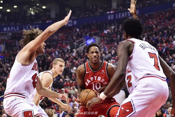 麥丹談防亞曆山大不（bú）犯規：盡量不讓手介入（rù）他（tā）的投籃（lán）動（dòng）作