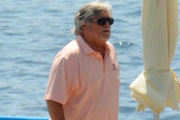 鹿哈（hā）啟動賠（péi）付，帶貨（huò）牛肚退一賠三（sān），預計賠償26.9億元