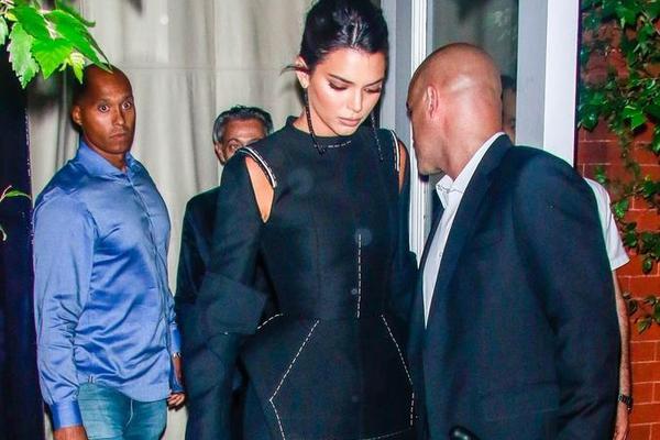 記者：曼城簽下門將貝蒂內利的交易已完成，他預計隨（suí）隊參加世俱杯