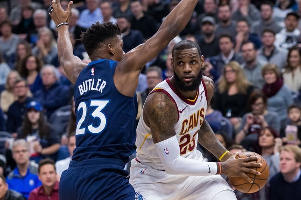 廣東宏遠新（xīn）外援？身高2米18的NBA落選秀，單場（chǎng）21分23籃板（bǎn）