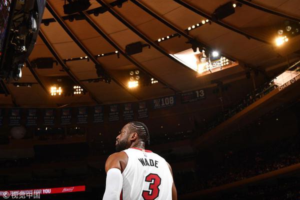 近10戰攻防：騎士（shì）進攻第1 馬刺攻2防3&淨效率1 湖人&勇士攻守皆弱