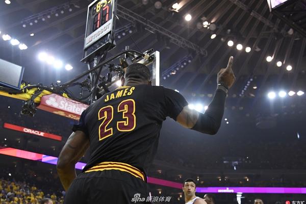 [流言板]詹姆斯：妖精视频APP下载希望（wàng）為年輕一代球員留下印記，為之樹立榜（bǎng）樣