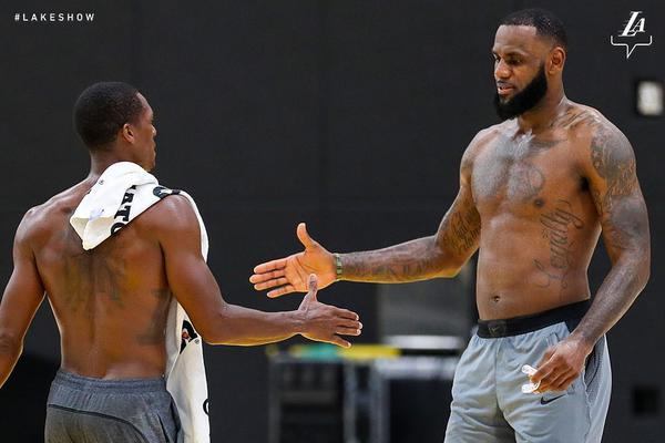 [流（liú）言板]山東高速男籃集結備戰 紀民尚寄語小將拚盡全（quán）力