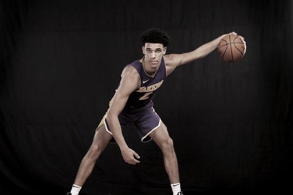 美伊衝突愈演愈烈！全球股市集體回暖絕非巧合（hé）！周二A股怎麽走？