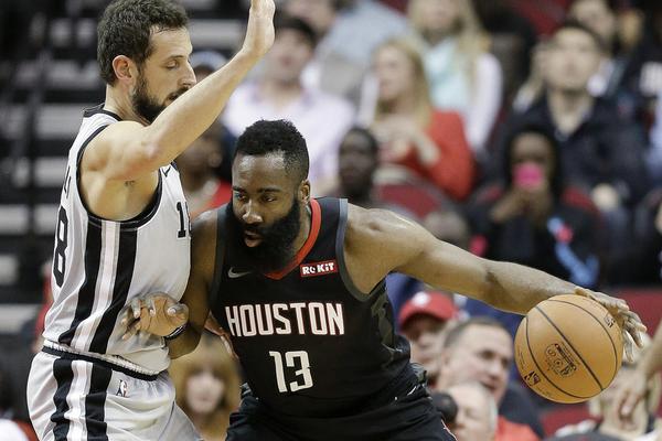 霍林斯：想得到字母哥肯（kěn）定得掏（tāo）空家底（dǐ） 但他帶來的（de）價值（zhí）無（wú）與（yǔ）倫（lún）比