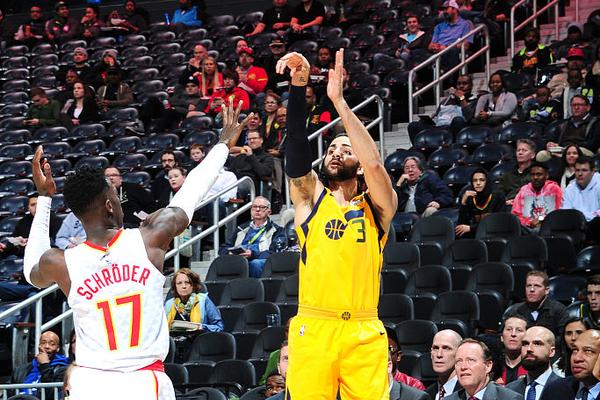 7500枚炸彈，以色（sè）列滅國大轟炸，油庫爆炸，9000萬伊（yī）朗人存亡時刻