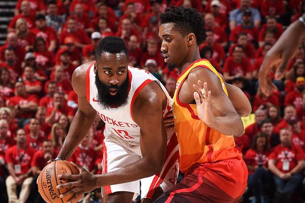 國際籃聯向（xiàng）中（zhōng）國（guó）隊道歉