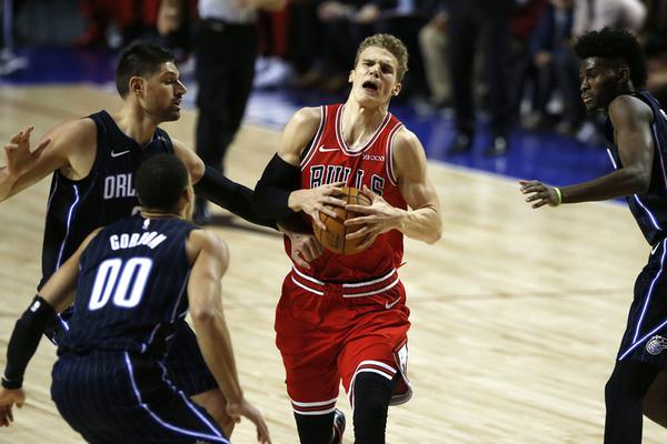 基德：克裏斯（sī）蒂三分出手量下降的原因有（yǒu）很多 對手對他防守加強了